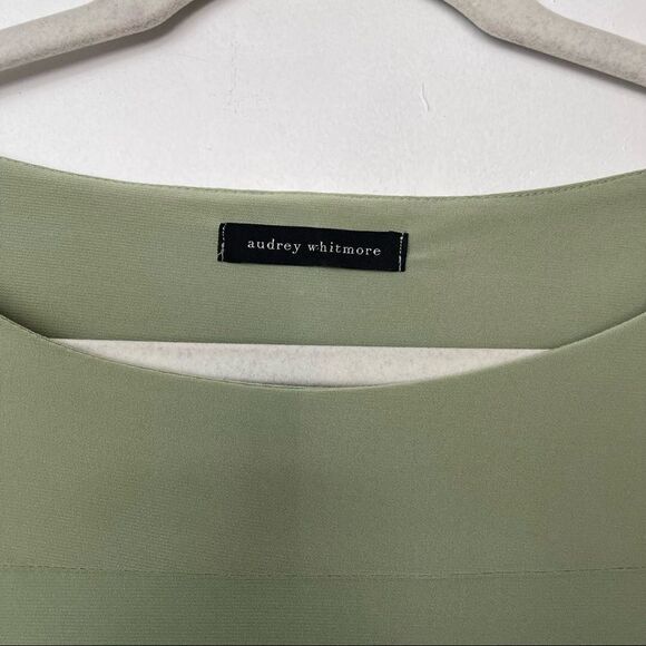 Audrey Whitmore Classic elbow Sleeve shift dress - Picture 3 of 6